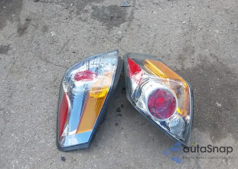 2010 Nissan Altima 3.5 Sr z USA, uszkodzony, nr VIN 1N4BL2AP1AN463380